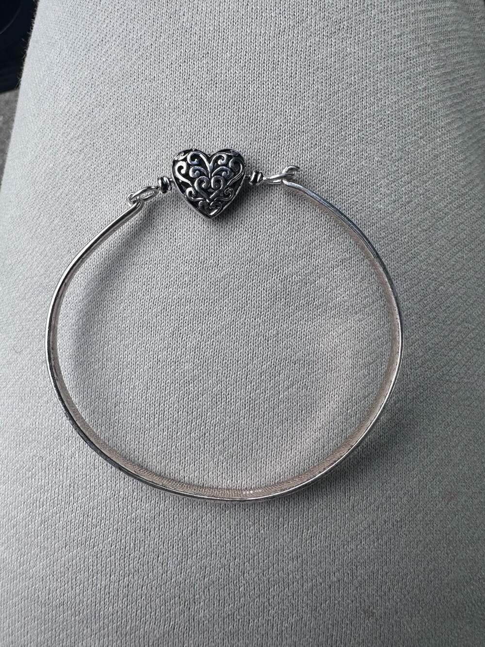 Michael Anthony Sterling Silver 925 Filigree Scroll Heart Bangle Bracelet